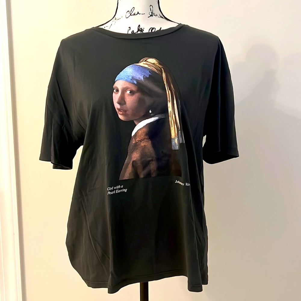 Zara T-shirt, the girl with a girl name size medium runs large